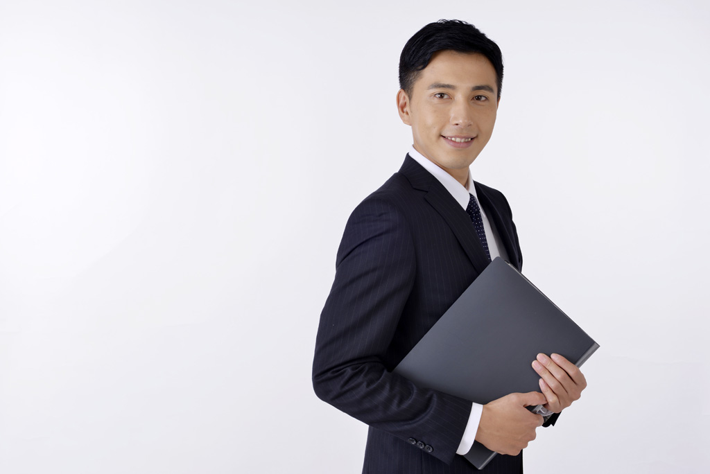 提案する営業マン